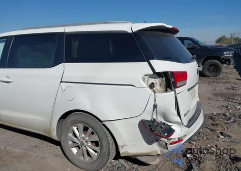 2015 Kia Sedona Lx z USA, uszkodzony, nr VIN KNDMB5C16F6027853